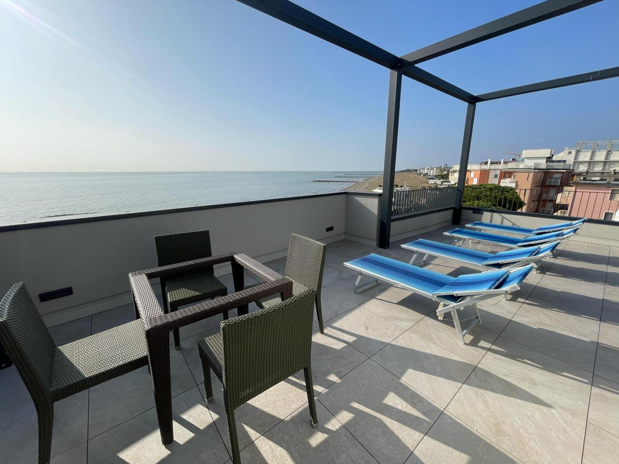 Nuovo Residence Serenissima Frontemare - Agenzia Cocal Caorle Esterno foto