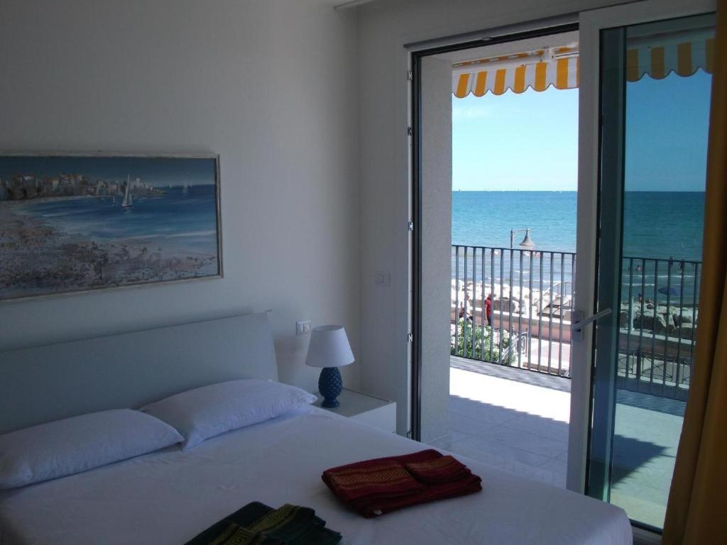 Nuovo Residence Serenissima Frontemare - Agenzia Cocal Caorle Esterno foto